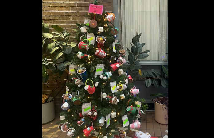  Christmas tree decorated with hot chocolate ornaments 